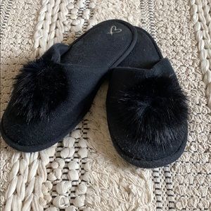 Victoria secret Pom slippers